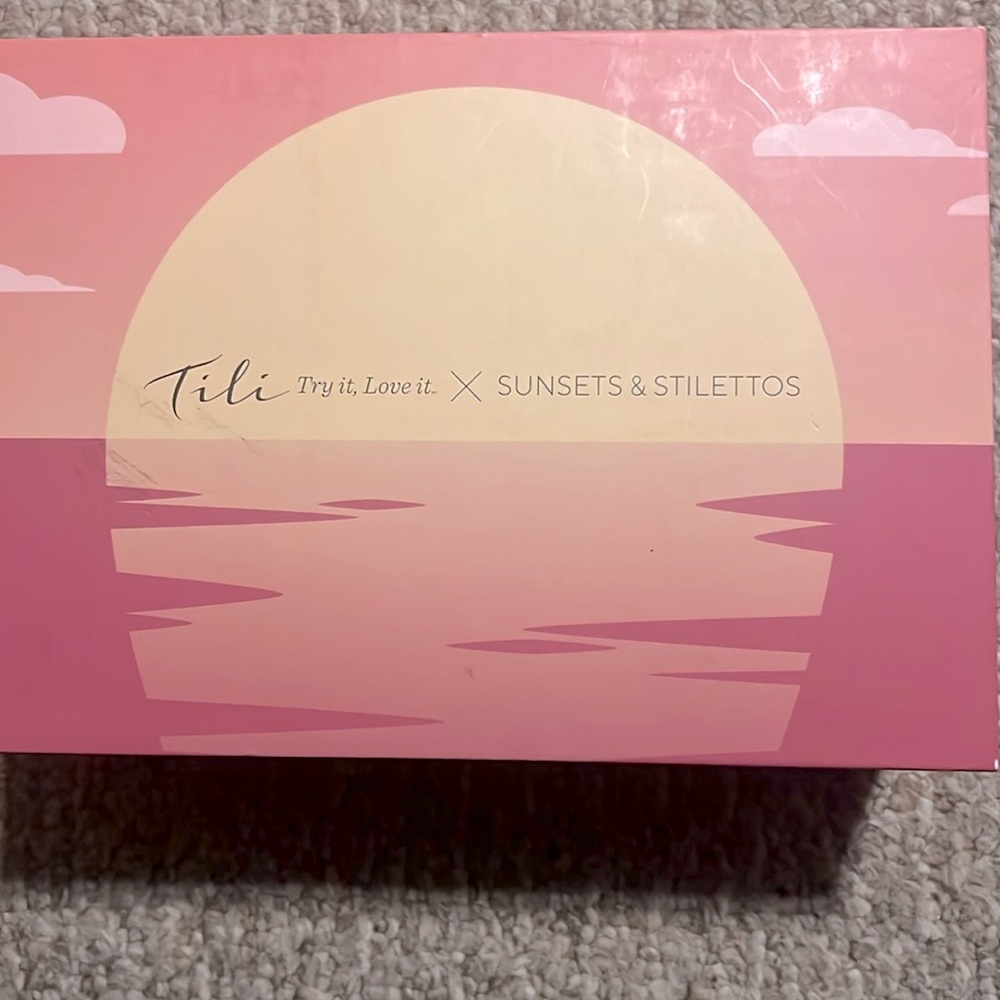 Tiki Skincare gift set